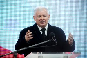 Zrównoważony rozwój wg Kaczyńskiego - więcej biedy i emigracji