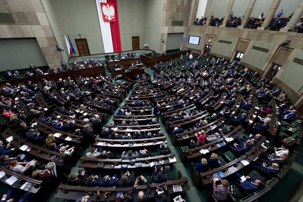 Nowa siła zakończy rządy PO-PiS?