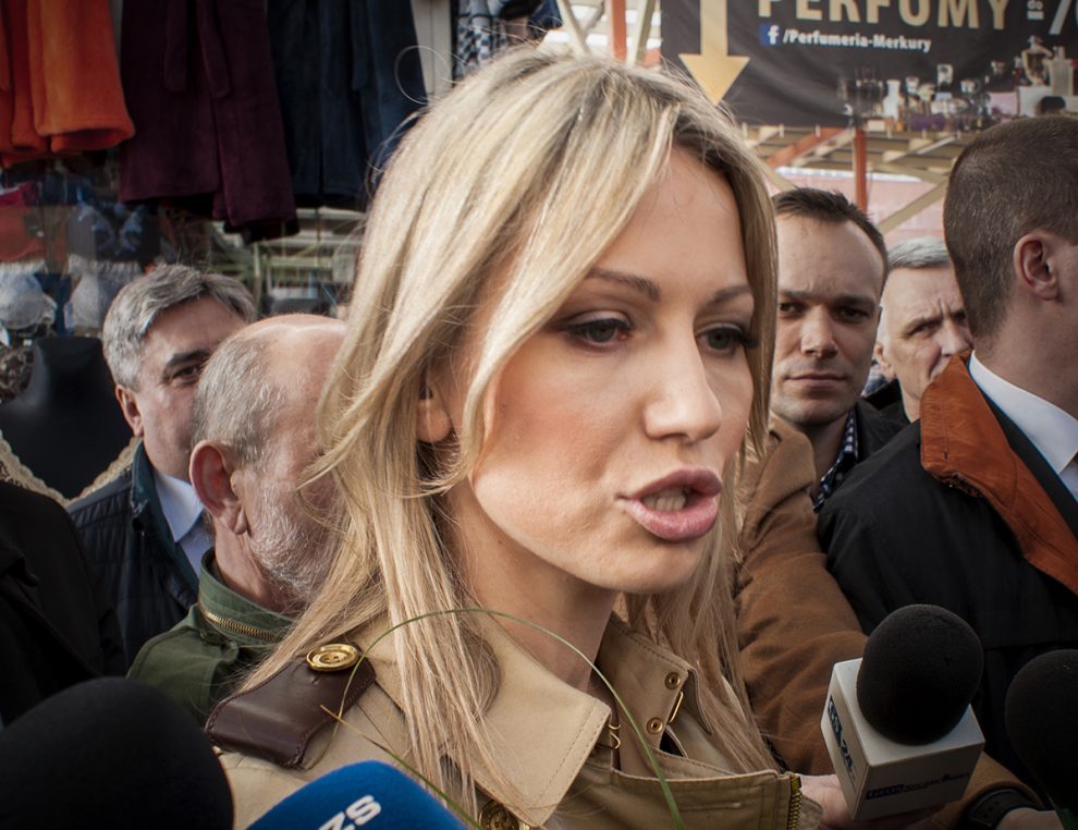 Magdalena Ogórek próbuje zaatakować Wyborczą, a obrywa się Kaczyńskim
