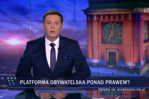 Wiadomości TVP znowu w akcji: "Zmiana konstytucji wymuszona przez PO"