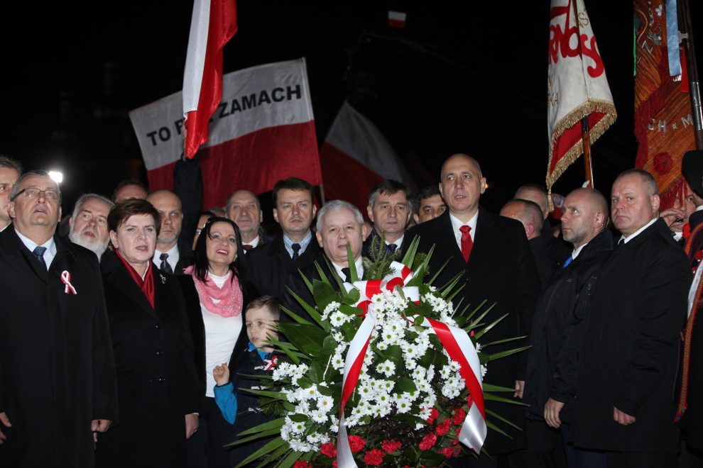 Miesięcznice smoleńskie zachętą dla narodowców