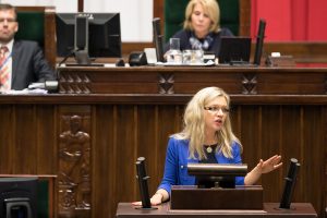 Komisja czy komedia klasy B? Kuriozalne zaczepki Wassermann wobec ministra