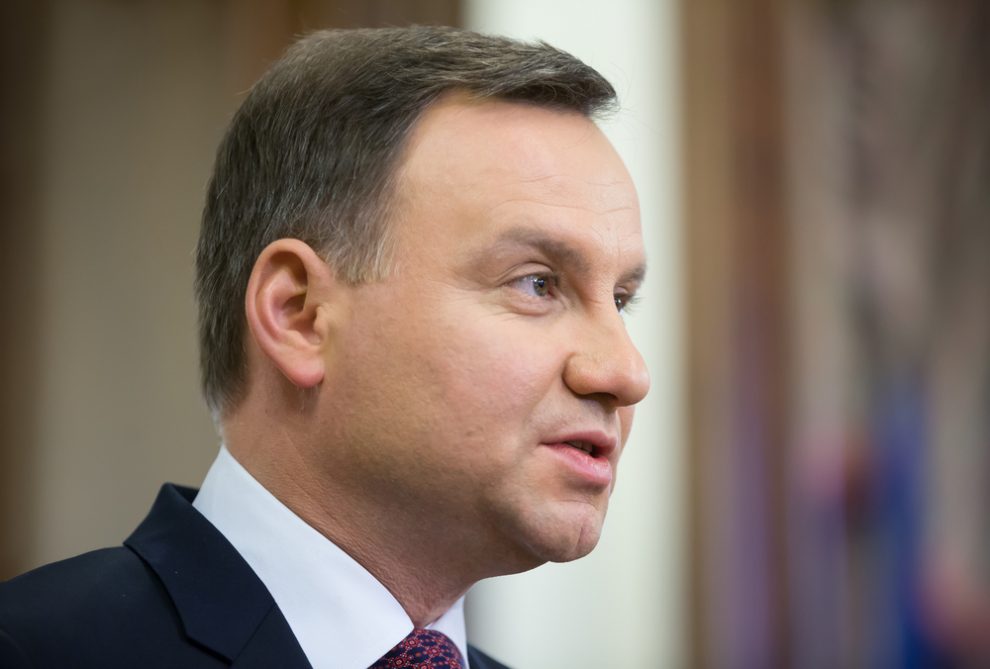 Andrzej Duda znalazł się w pułapce. Czy prezydent pokrzyżuje reformę sądownictwa PiS?