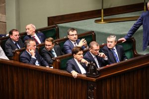 PiS triumfuje w sondażach, ale jest dobry sposób, by to się zmieniło