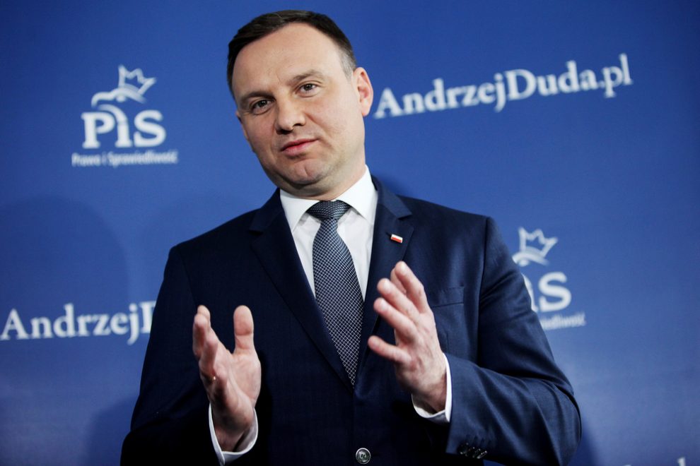 Andrzej Duda znowu zmienia front w starciu z Kaczyńskim. W co gra prezydent?