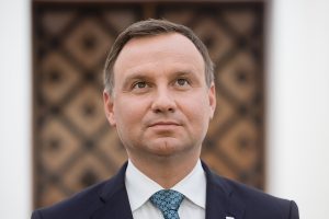 Andrzej Duda nie chce kłócić się z Kaczyńskim. Jego celem jest przejęcie partii