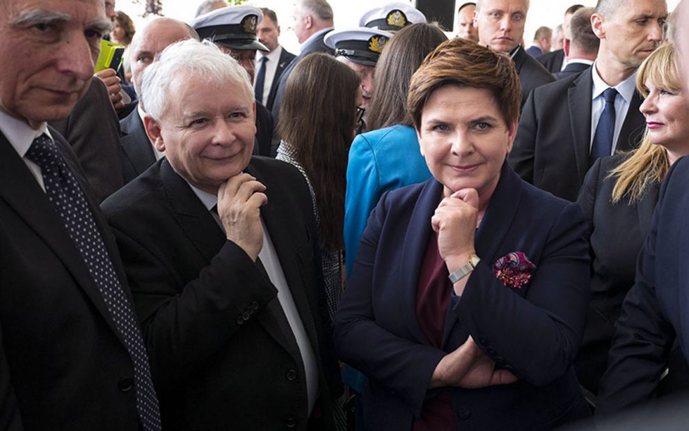 Porażająca arogancja władzy... PiS umywa ręce w sprawie katastrofy