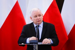 Kaczyński po rozmowie z Orbanem jeszcze bardziej zaostrzy kurs?