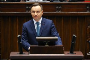 Duda powinien zacząć się bać. Tygodniowy przegląd sondaży