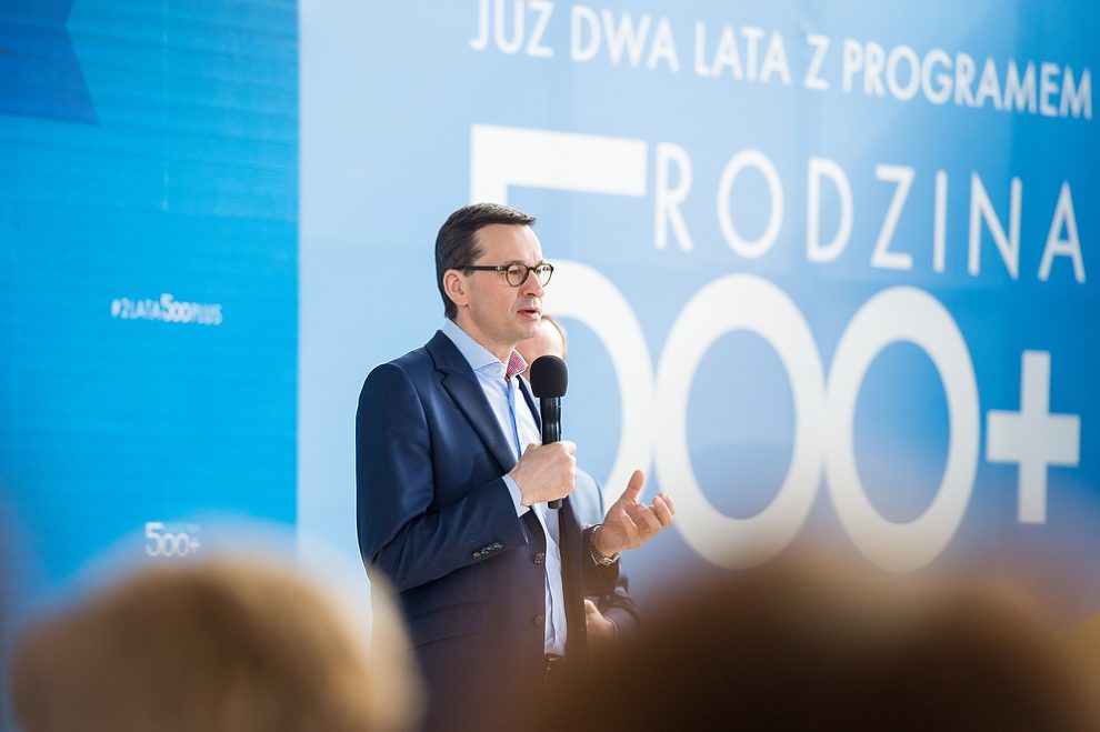 Rewolucja w "Rodzina 500 +" przesądzona? "Program należy zmodyfikować"