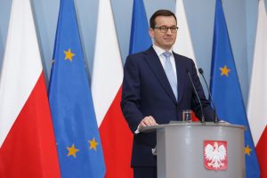 Kota nie ma, myszy harcują. Morawiecki chce się pozbyć z rządu ludzi Kaczyńskiego?