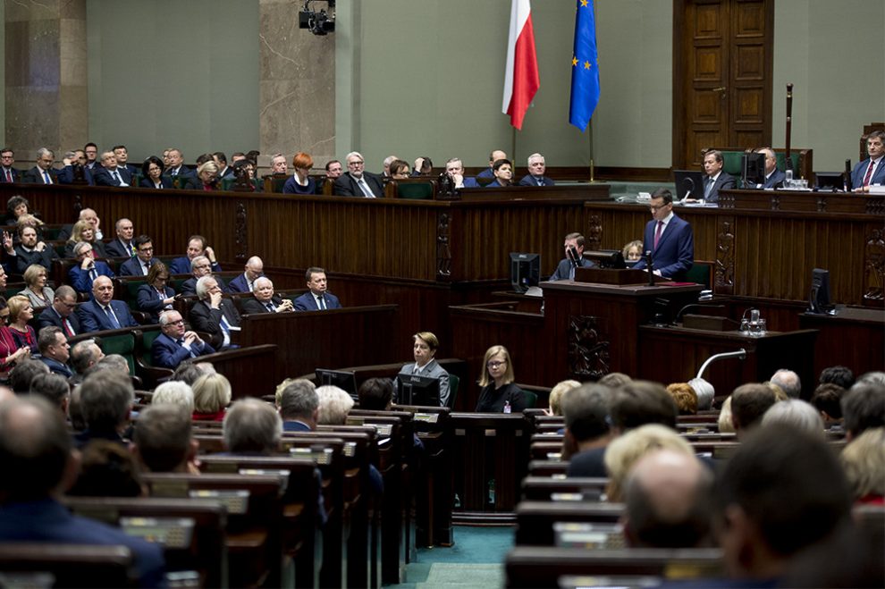 Takiego wzrostu poparcia nie miała dawno żadna partia. Tygodniowy przegląd sondaży