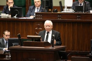 Struktury partyjne PiS wściekłe na Kaczyńskiego. Nie rozumieją, dlaczego prezes im to zrobił