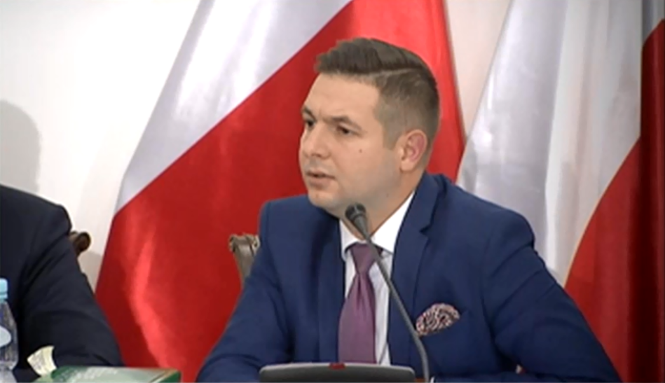 Morawiecki wsadził Jakiego na minę. Filar kampanii PiS w stolicy okazał się skandalicznym kłamstwem