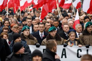 Symboliczny przełom w obozie władzy. Kaczyński bardzo wiele jednak ryzykuje